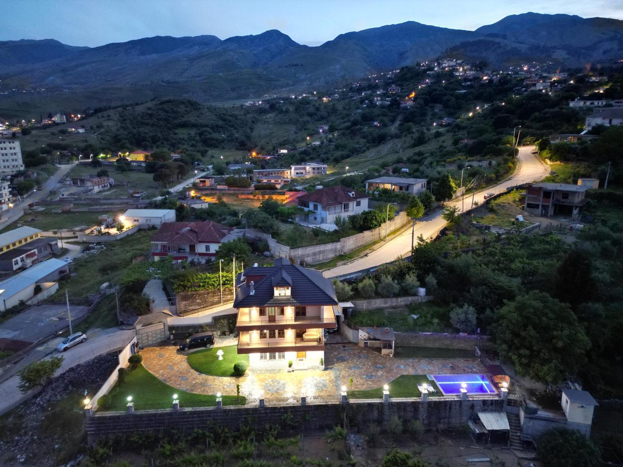 Shena Guest House Gjirokastra Zewnętrze zdjęcie
